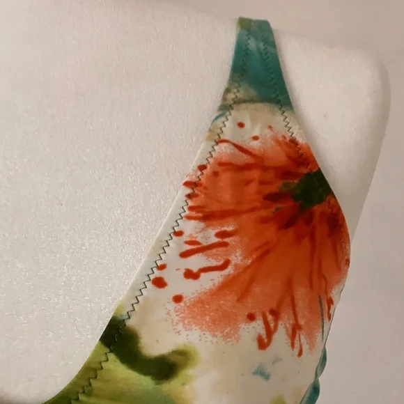 NEW SHAN SWIM TOP - Picture 7 of 14